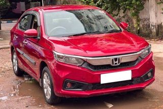 32 Used Honda Amaze in Kolkata