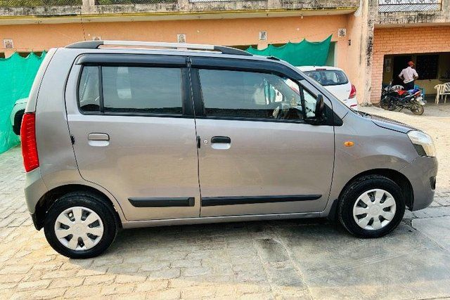 Second-hand 2018 Maruti Suzuki Wagon R LXI CNG Optional for sale in Ghaziabad