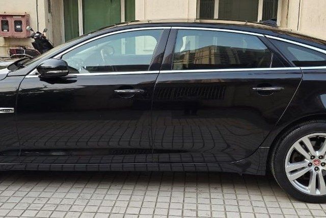 Jaguar XJ 2.0L Portfolio LWB Second-hand 2015 Jaguar XJ 2.0L Portfolio LWB for sale in Mumbai
