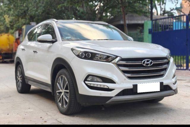 Hyundai Tucson 2.0 e-VGT 2WD MT Second-hand 2017 Hyundai Tucson 2.0 e-VGT 2WD MT for sale in Bangalore