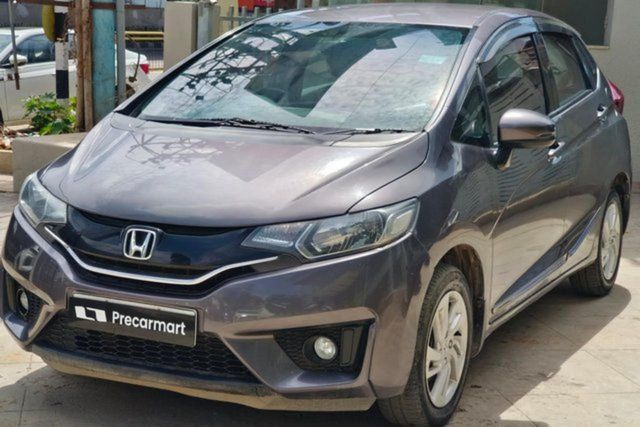 Second-hand 2018 Honda Jazz V CVT for sale in Bangalore