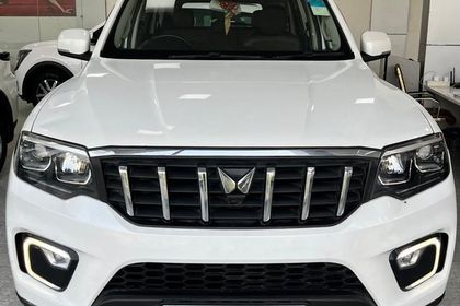Used Z8 Select AT