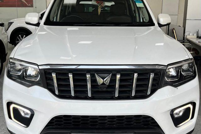 Second-hand 2025 Mahindra Scorpio N Z8 Select AT for sale in Mohali