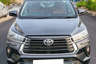 Used Toyota Innova Crysta 2.4 G 7 STR