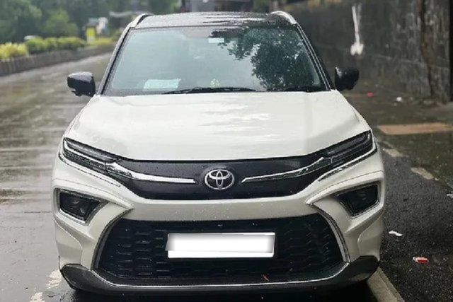 Second-hand 2024 Toyota Hyryder V HYBRID for sale in Mumbai