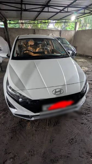 38 Used Hyundai i20 in Kolkata