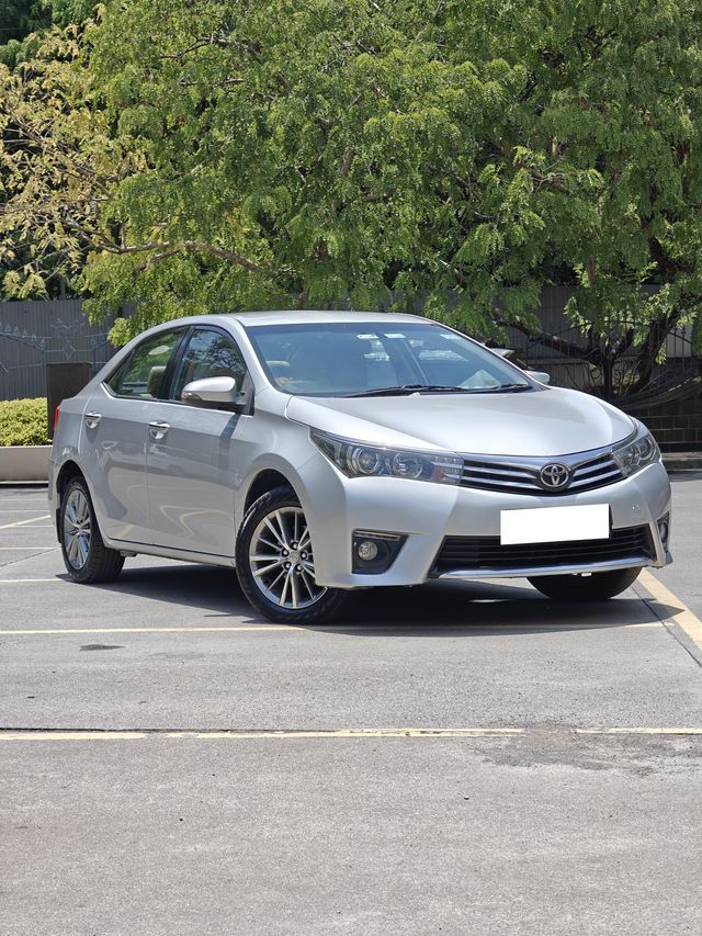 Second-hand 2016 Toyota Corolla Altis 1.8 J for sale in Pune