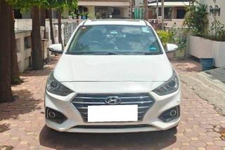 15 Used Hyundai Verna in Surat