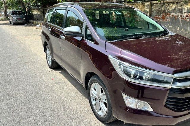 Second-hand 2018 Toyota Innova Crysta 2.8 ZX AT BSIV for sale in New Delhi