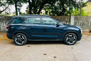 Used Hyundai Alcazar Signature (O) AT
