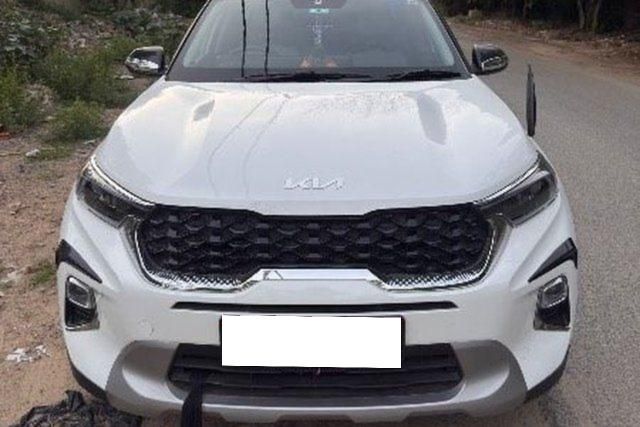 Second-hand 2023 Kia Sonet HTK Plus Turbo iMT for sale in New Delhi