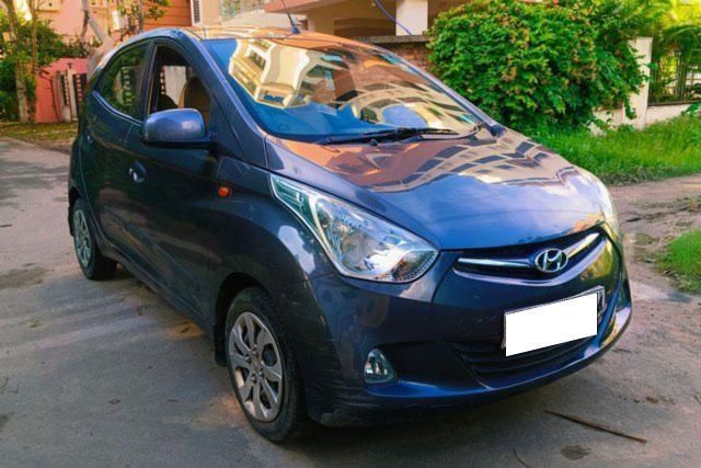 Second-hand 2017 Hyundai EON Magna Plus Option for sale in Kolkata