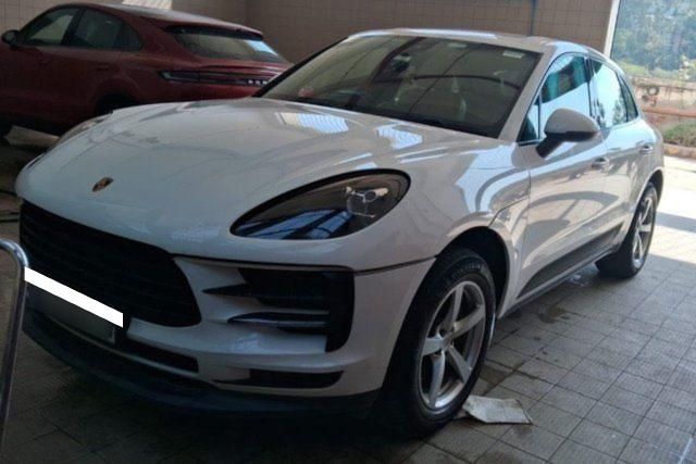Porsche Macan 2L Second-hand 2019 Porsche Macan 2L for sale in Kanpur