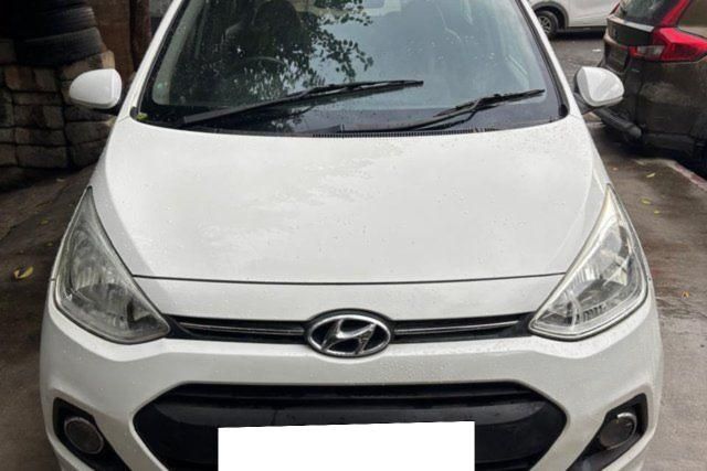 Second-hand 2016 Hyundai Grand i10 Sportz for sale in New Delhi