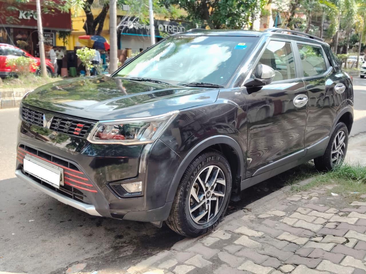 Used 2023 Mahindra XUV300 1197 cc Petrol Manual Car in Kolkata at