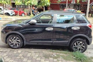 Used Mahindra XUV300 W8 BSVI