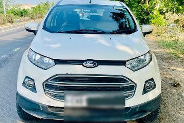Second-hand 2013 Ford Ecosport 1.5 DV5 MT Trend for sale in Chandigarh