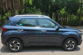 5 Used Hyundai Venue in Agra