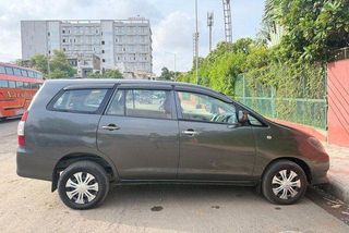 Used 2.5 G (Diesel) 7 Seater BS III