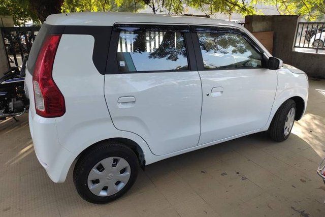 Maruti Suzuki Wagon R ZXI 1.2 Second-hand 2021 Maruti Suzuki Wagon R ZXI 1.2 for sale in Ahmedabad