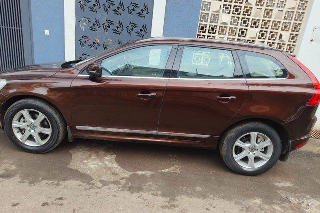 Volvo XC60 D5 Inscription Second-hand 2014 Volvo XC60 D5 Inscription for sale in Indore