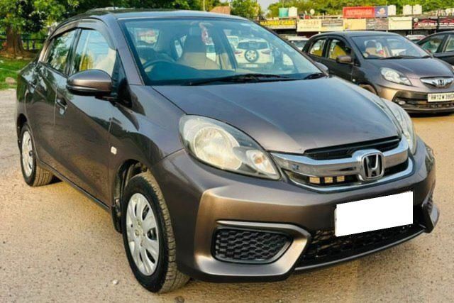 Honda Amaze S i-VTEC Second-hand 2016 Honda Amaze S i-VTEC for sale in Chandigarh
