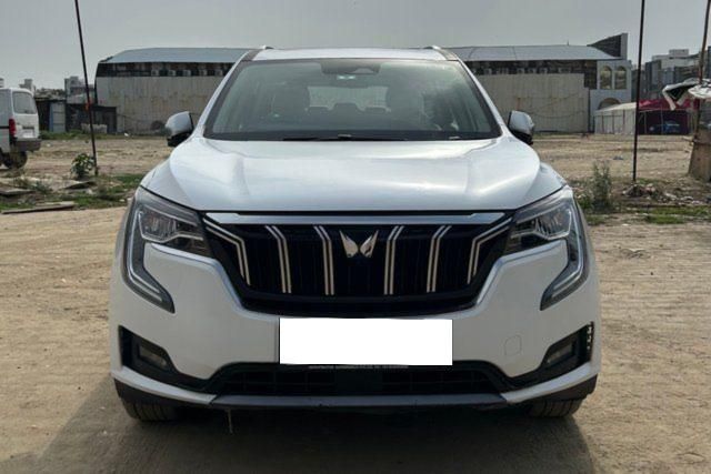 Mahindra XUV700 AX7L 7Str AT Second-hand 2023 Mahindra XUV700 AX7L 7Str AT for sale in New Delhi