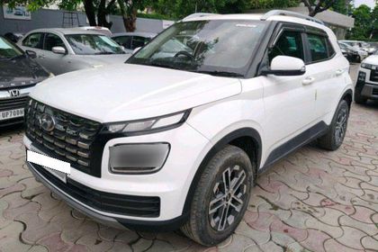 27 Used Hyundai Venue in Lucknow