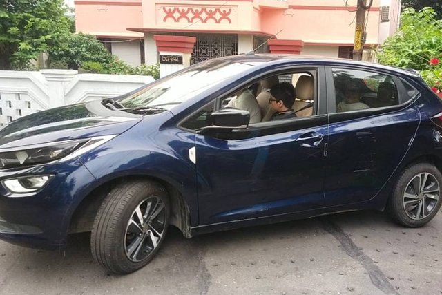 Second-hand 2023 Tata Altroz XZ for sale in North 24 Parganas