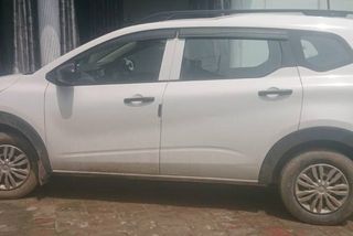 Used Renault Triber RXE
