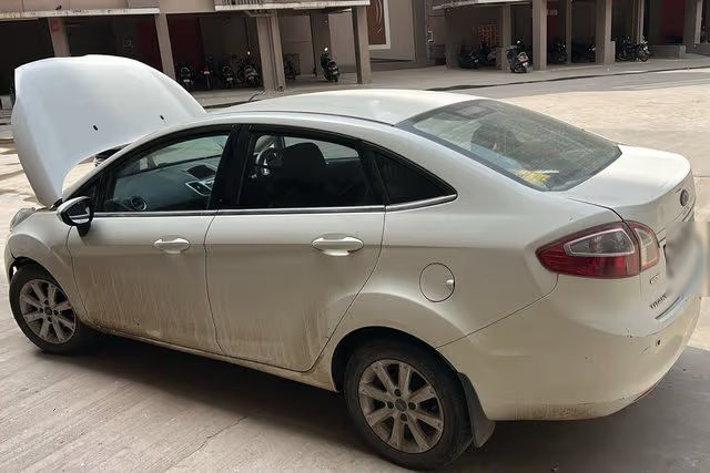 Second-hand 2013 Ford Fiesta Titanium 1.5 TDCi for sale in Ahmedabad