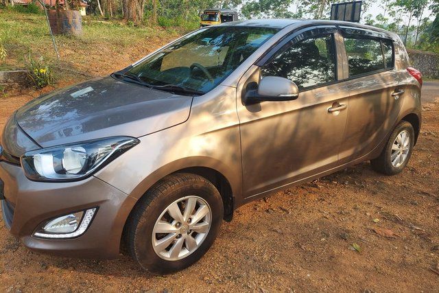 Hyundai i20 Sportz 1.2 Second-hand 2014 Hyundai i20 Sportz 1.2 for sale in Pathanamthitta