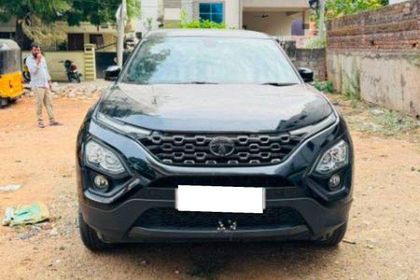 Used XZA Plus Dark Edition AT