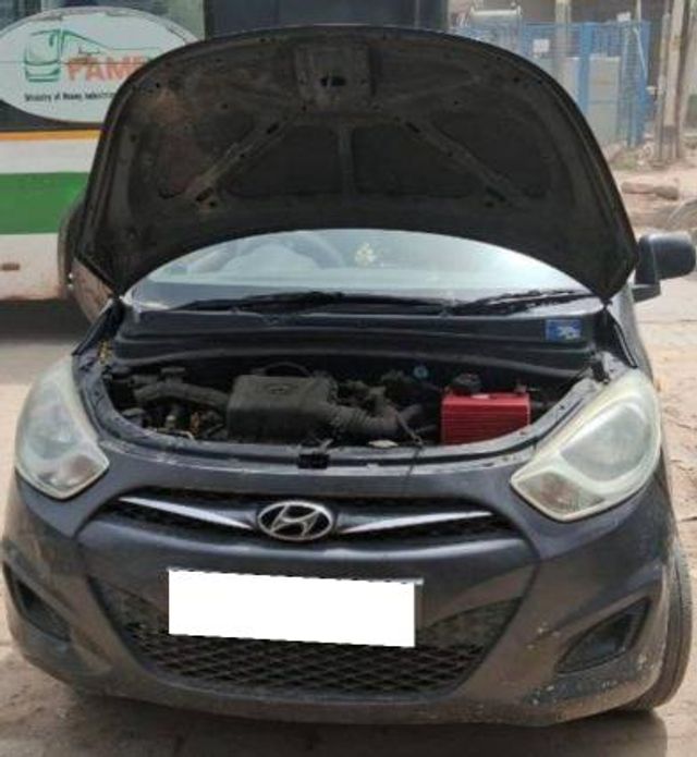 Second-hand 2013 Hyundai i10 Era for sale in New Delhi