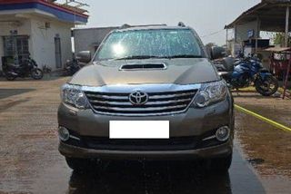 Used Toyota Fortuner 4x2 AT