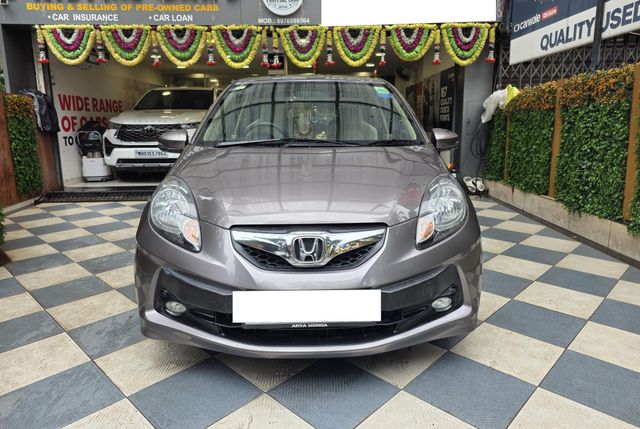 Honda Brio VX AT Second-hand 2015 Honda Brio VX AT for sale in Mumbai