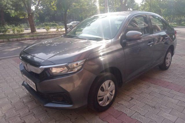 Second-hand 2018 Honda Amaze S i-VTEC for sale in Chandigarh