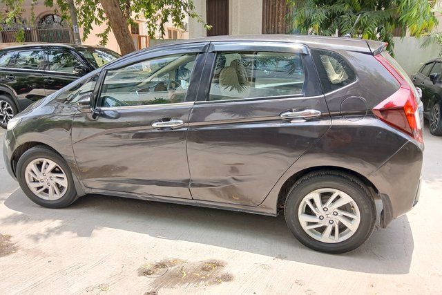 Second-hand 2016 Honda Jazz 1.2 V AT i VTEC for sale in New Delhi