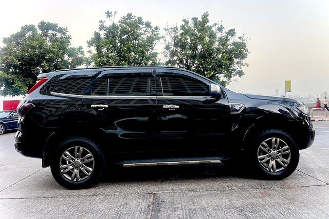 Second-hand 2018 Ford Endeavour 2.2 Titanium AT 4X2 for sale in Mumbai