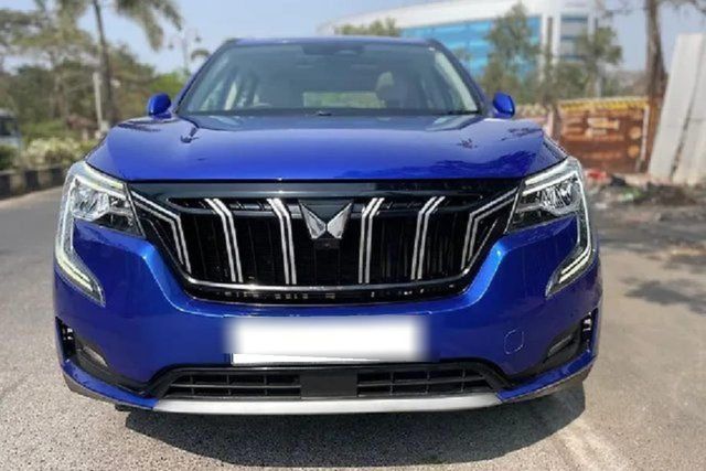 Second-hand 2023 Mahindra XUV700 AX7 Diesel AT Luxury Pack BSVI for sale in Mumbai