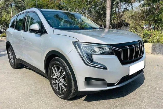 Second-hand 2024 Mahindra XUV700 AX7 7Str AT for sale in Mumbai