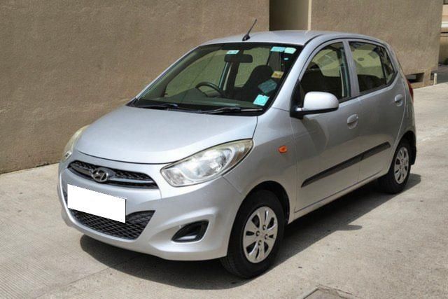 Second-hand 2013 Hyundai i10 Magna for sale in Pune