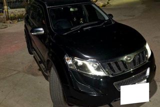 Used Mahindra XUV500 W4