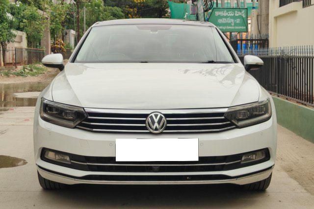 Volkswagen Passat 2.0 TDI AT Highline Second-hand 2018 Volkswagen Passat 2.0 TDI AT Highline for sale in Hyderabad