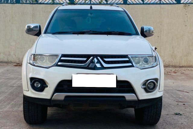 Mitsubishi Pajero Sport 4X4 Second-hand 2015 Mitsubishi Pajero Sport 4X4 for sale in Navi Mumbai