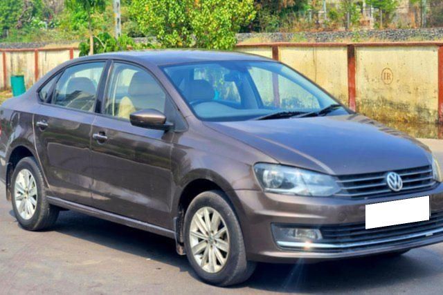 Volkswagen Vento 1.2 TSI Highline AT Second-hand 2016 Volkswagen Vento 1.2 TSI Highline AT for sale in Ahmedabad