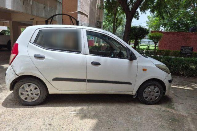 Second-hand 2009 Hyundai i10 Era 1.1 for sale in Chandigarh
