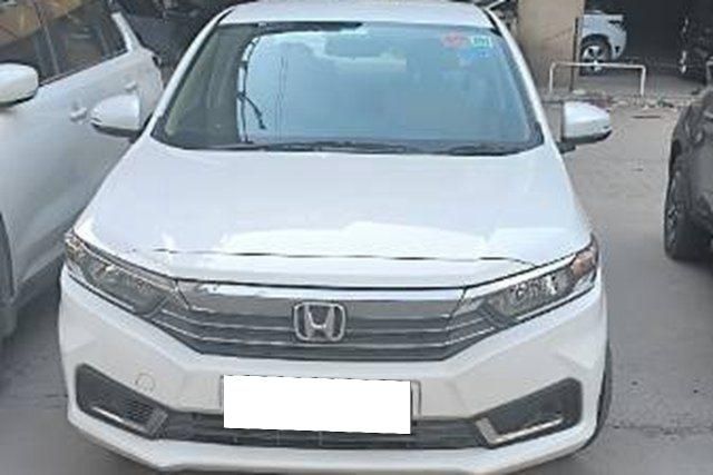 Second-hand 2023 Honda Amaze 2nd Gen S BSVI for sale in Gautam Buddha Nagar
