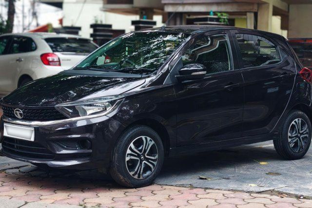 Second-hand 2023 Tata Tiago XT BSVI for sale in Kolkata