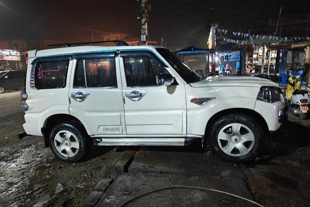 Mahindra Scorpio S4 9 Seater Second-hand 2014 Mahindra Scorpio S4 9 Seater for sale in Sitamarhi